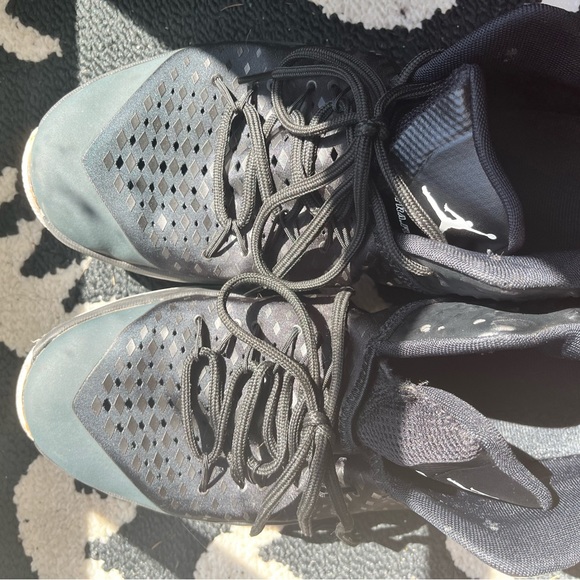 Jordan’s Eclipse - Picture 9 of 10